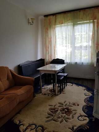 Гостевой дом Kalina Guest House Гагра Семейный люкс-6